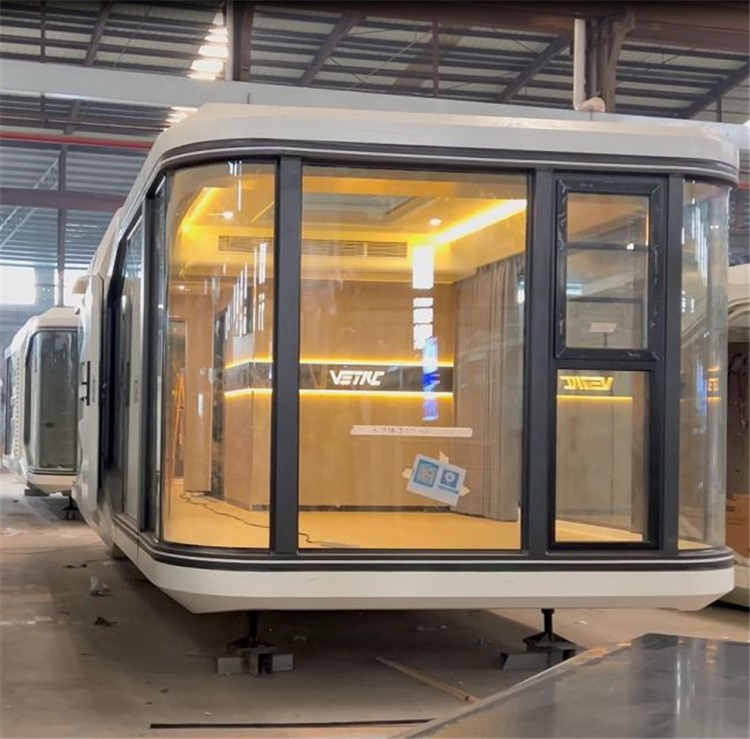 portable vessel capsule room hotel with toilet 5